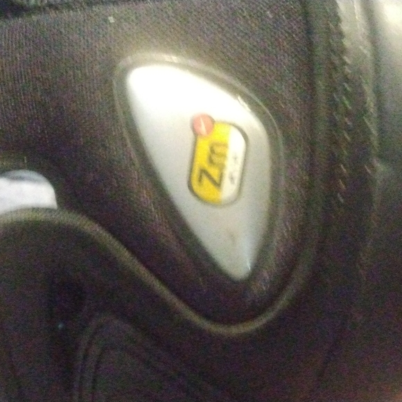 Nike shoes - Picture 3 of 5